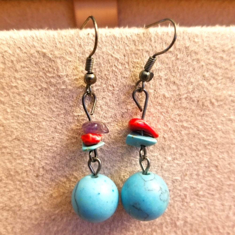 Turquoise dangle stone earings